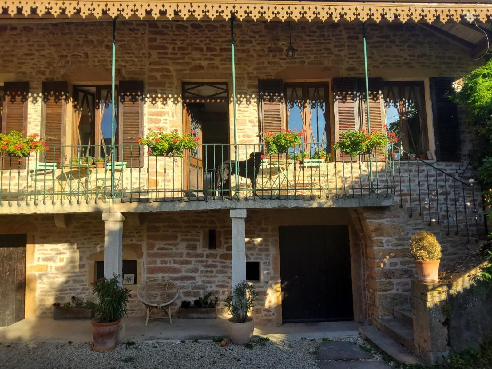 Bed and breakfast La Parenthese A Etrigny Extérieur photo