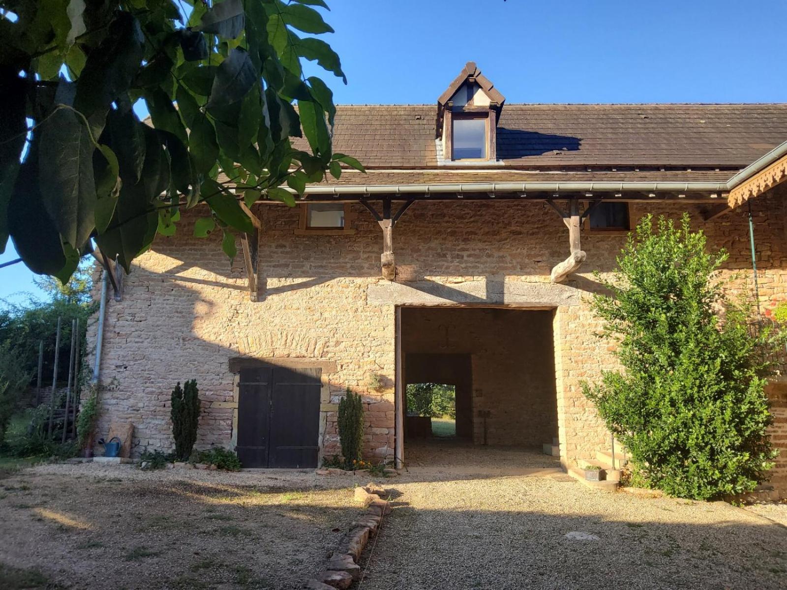 Bed and breakfast La Parenthese A Etrigny Extérieur photo