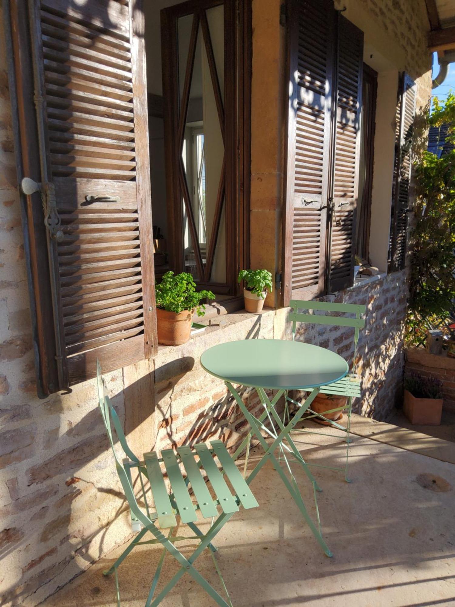 Bed and breakfast La Parenthese A Etrigny Extérieur photo