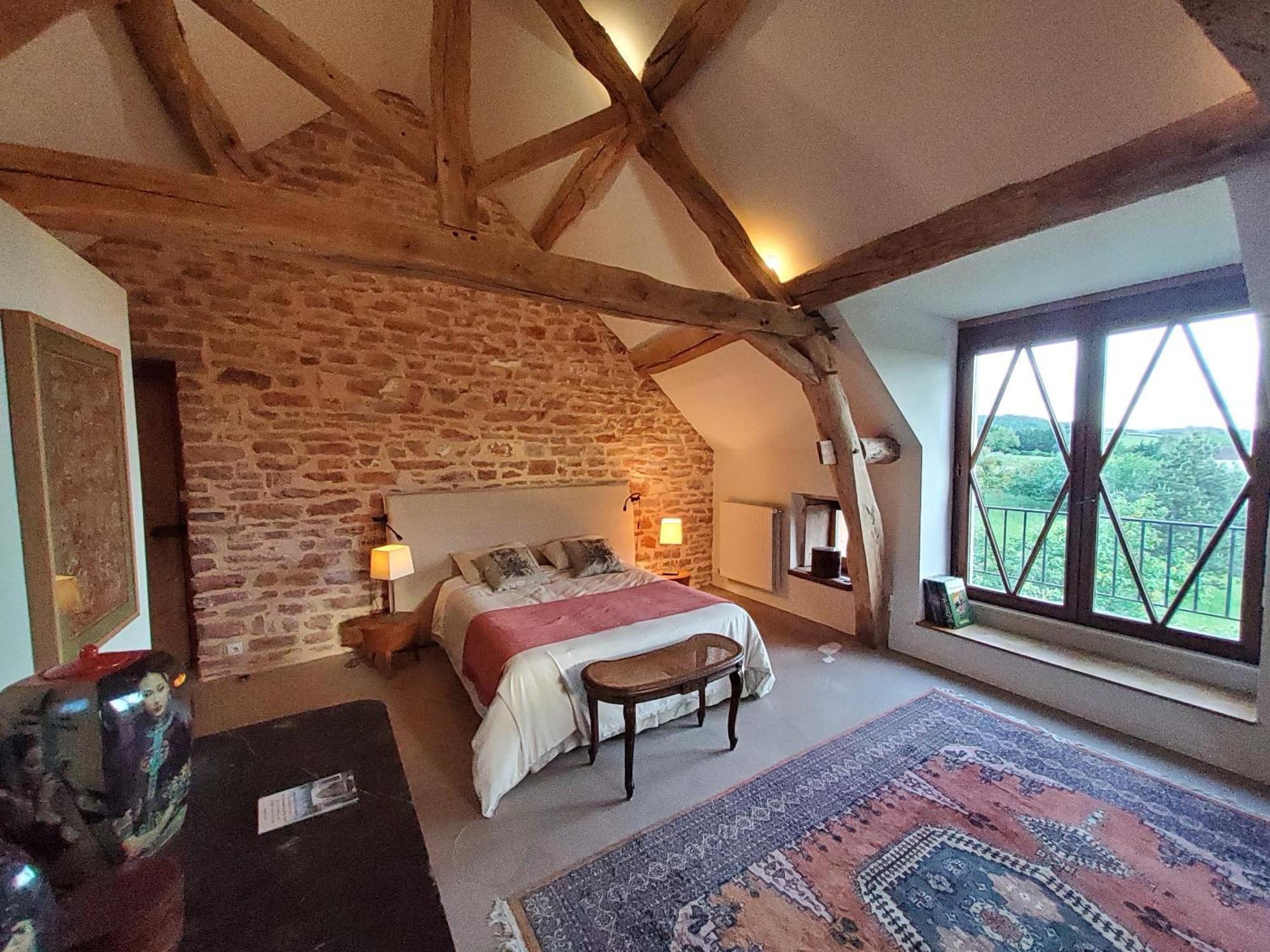 Bed and breakfast La Parenthese A Etrigny Extérieur photo