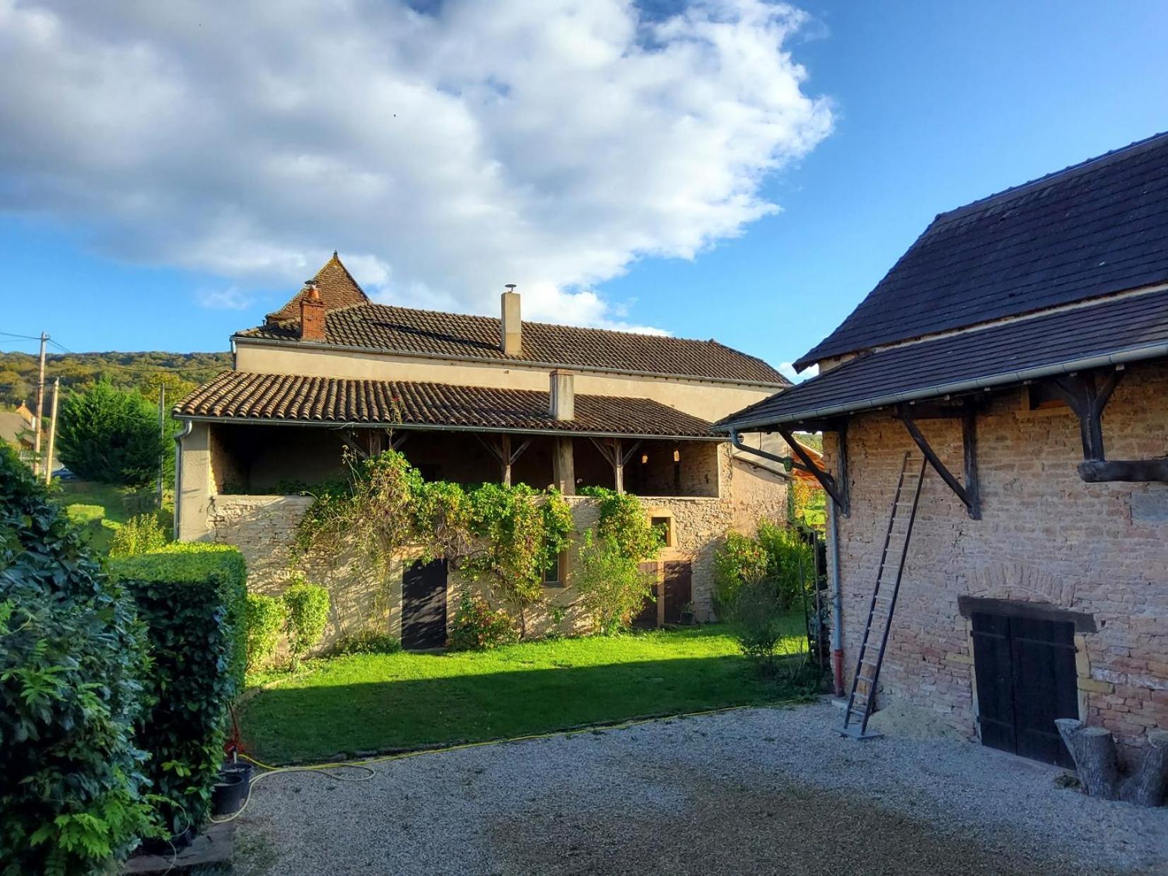 Bed and breakfast La Parenthese A Etrigny Extérieur photo